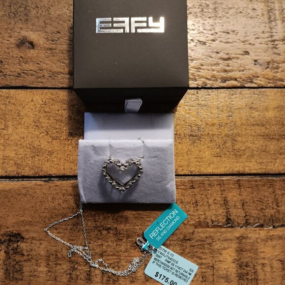 PD! New Effy® 1/10 ct. t.w. Diamond Heart Pendant Necklace in Sterling Silver - Picture 4 of 6